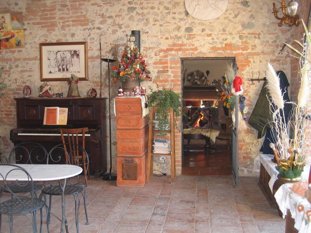 Il Canto Del Sole Monteroni dʼArbia Eksteriør bilde